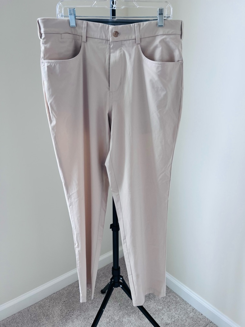 Walter Hagen Beige performance slim fit Dress Pants with Elastic Waistband 34/32